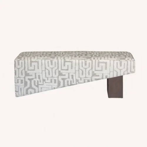 ספסל משולשים